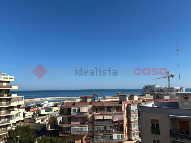 Appartamento in vendita di 103 m² in Via Lorenzo Perosi