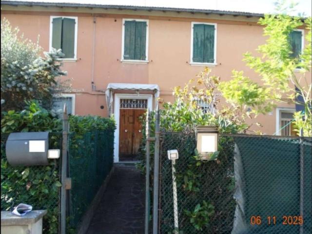 Appartamento in vendita di 103 m² in Via Lavoro, 11