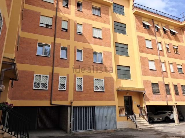 Appartamento in vendita di 103 m² in Via Lago di Garda