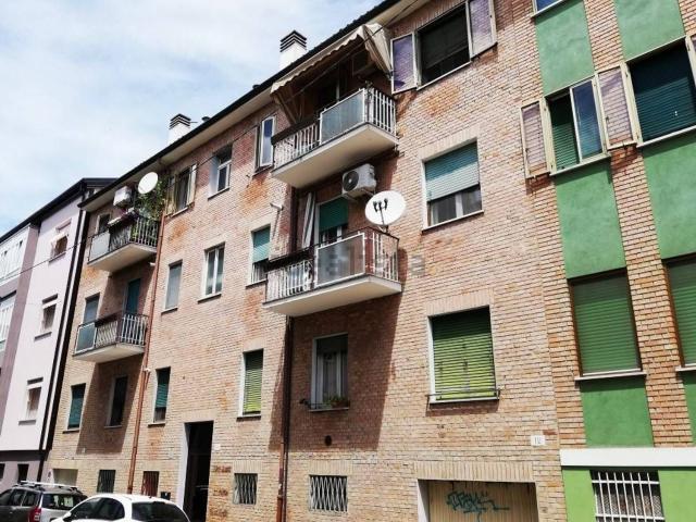 Appartamento in vendita di 103 m² in Via Lucrezia Aguiari