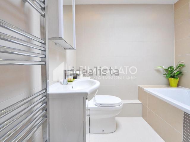 Appartamento in vendita di 103 m² in Via Mons. A. Longhin