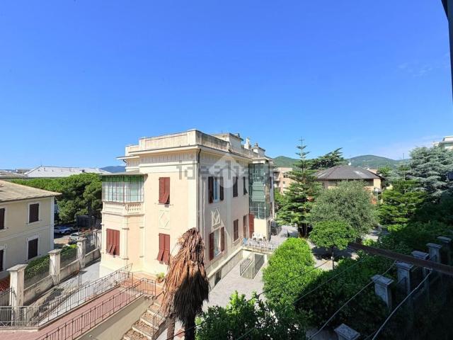 Appartamento in vendita di 103 m² in Via Montegrappa, 11