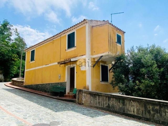 Appartamento in vendita di 103 m² in Via Michele Bianchi
