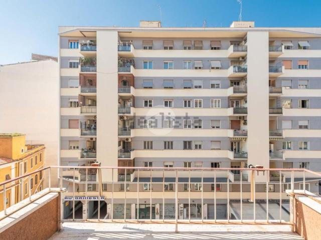 Appartamento in vendita di 103 m² in Via Migiurtinia, 36
