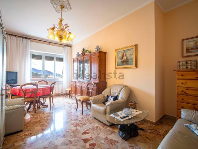 Appartamento in vendita di 103 m² in Via Sotto Il Monte