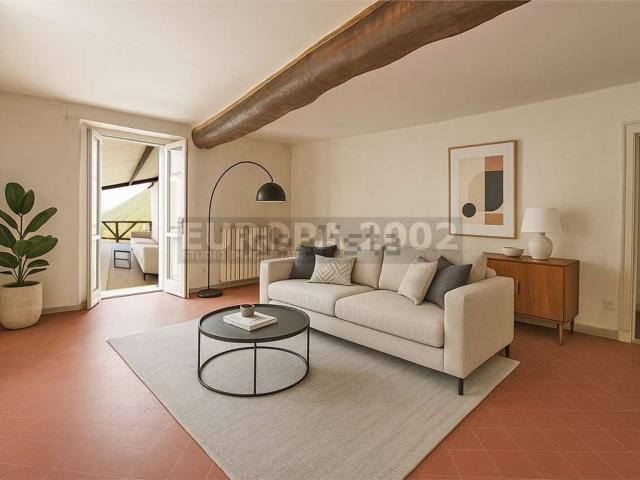 Appartamento in vendita di 103 m² in Via Solari e Queirolo, 120