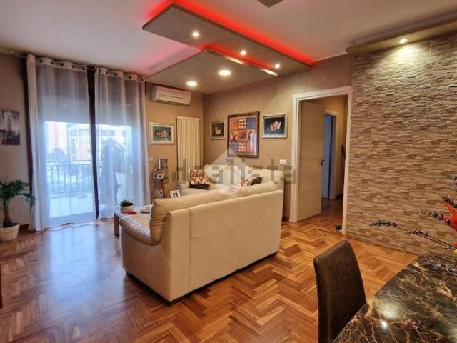 Appartamento in vendita di 103 m² in Via San Carlo da Sezze, 46