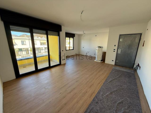 Appartamento in vendita di 103 m² in Via Sant&apos Anna