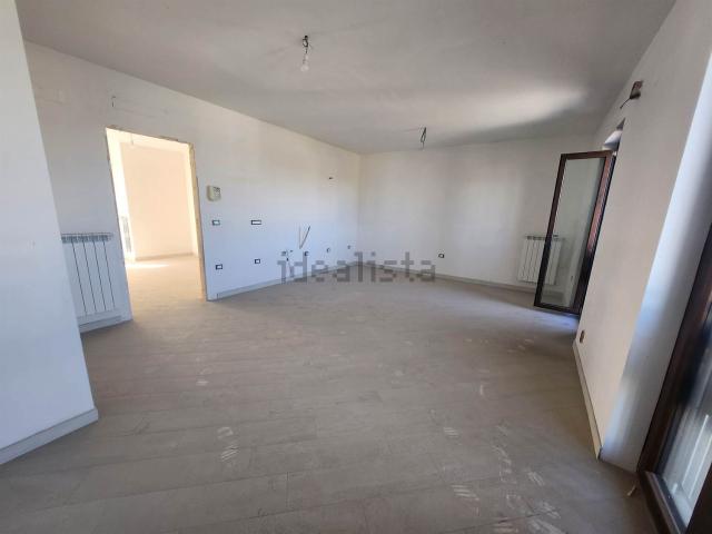 Appartamento in vendita di 103 m² in Via Partigiani Caduti