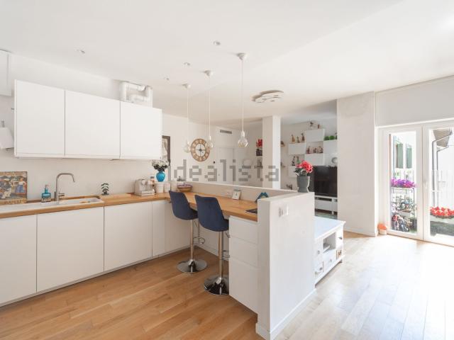 Appartamento in vendita di 103 m² in Via Pasquale Sottocorno, 52