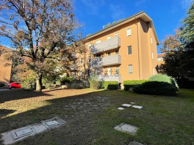 Appartamento in vendita di 103 m² in Via Pietro Nenni, 8