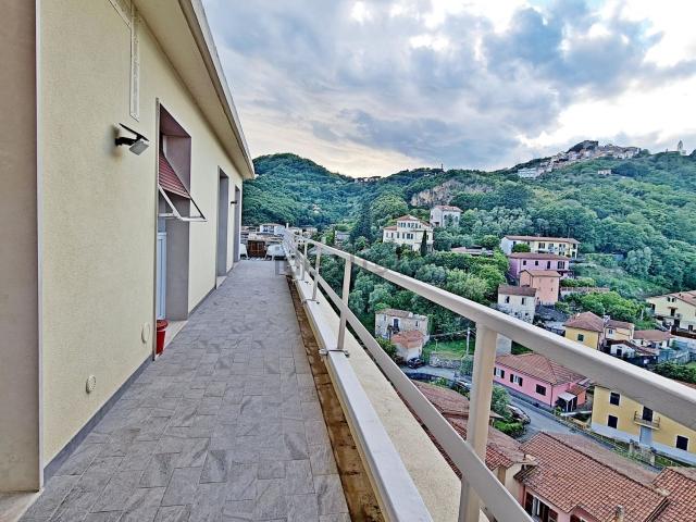 Appartamento in vendita di 103 m² in Via Provinciale
