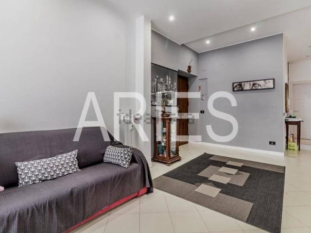 Appartamento in vendita di 103 m² in Via Rosa Govona, 12