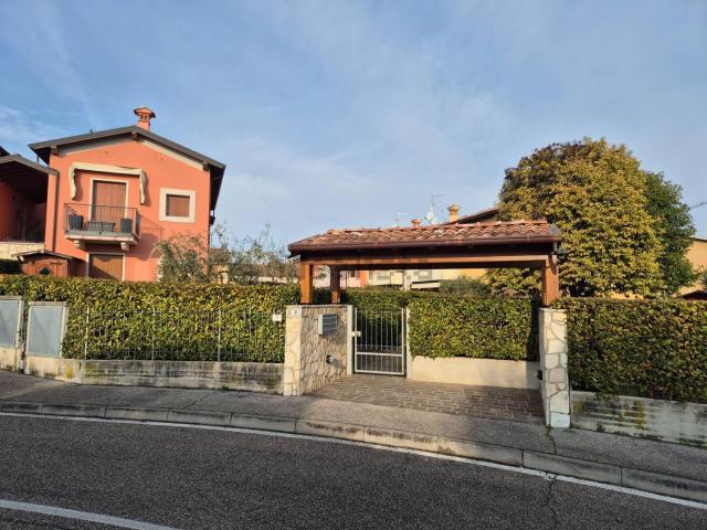 Appartamento in vendita di 103 m² in Via Raimondo Vianello, 2