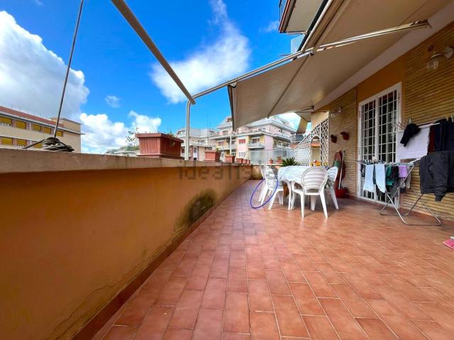 Appartamento in vendita di 103 m² in Via Teodolfo Mertel