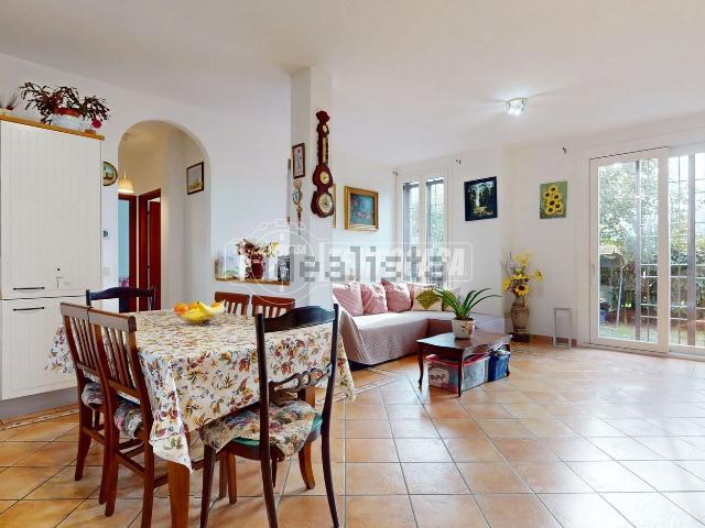 Appartamento in vendita di 103 m² in Via Tintoria, 72
