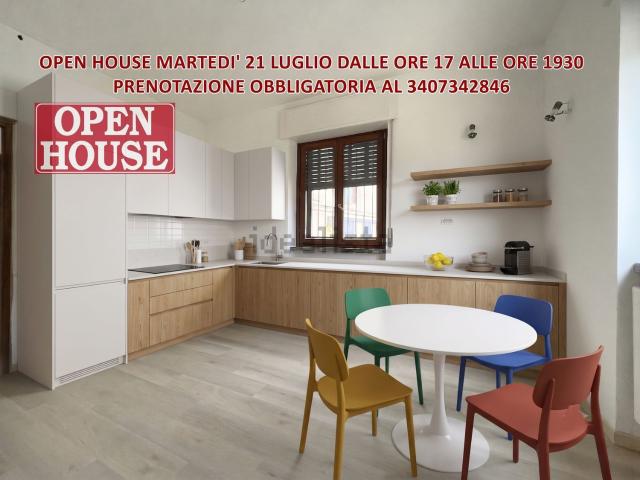 Appartamento in vendita di 103 m² in Via U. Foscolo, 68
