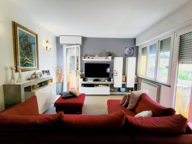 Appartamento in vendita di 103 m² in Via Umbria