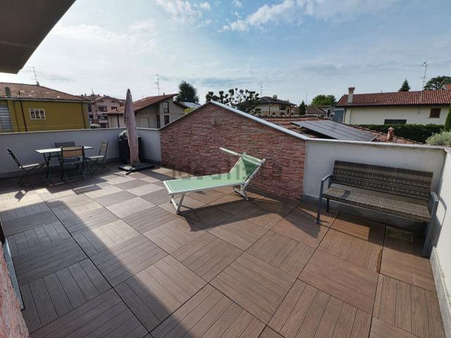Appartamento in vendita di 103 m² in Via V. Bellini, 71