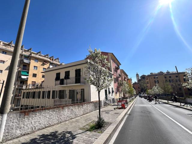 Appartamento in vendita di 103 m² in Viale Carlo Canepa, 7