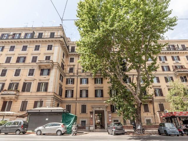 Appartamento in vendita di 103 m² in Viale Liegi, 1