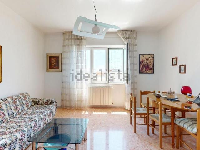 Appartamento in vendita di 103 m² in Vico I Votano, 15