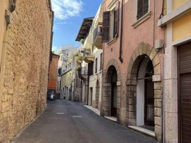 Appartamento in vendita di 103 m² in Vicolo Dietro Sant&apos Andrea