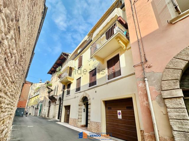 Appartamento in vendita di 103 m² in Vicolo Dietro Sant&apos Andrea, 6