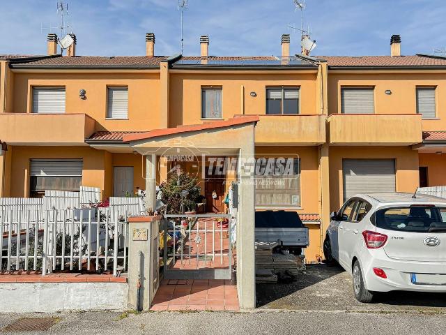 Appartamento in vendita di 103 m² in Piazza Angelina Pirini, 7