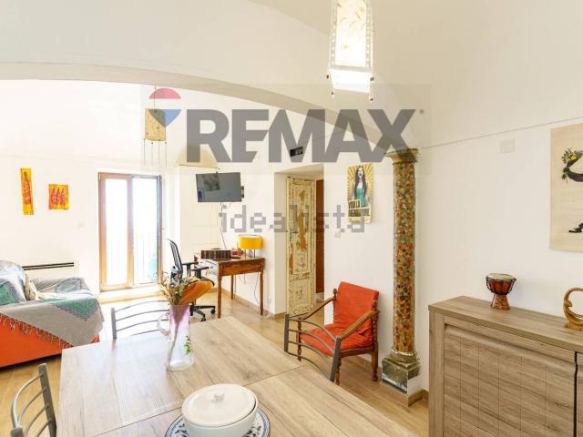 Appartamento in vendita di 103 m² in Strada Statale dell&apos Etna e delle Madonie, 19