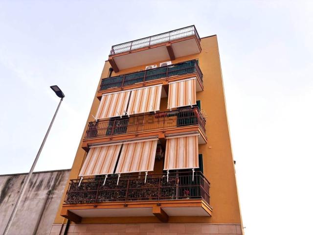 Appartamento in vendita di 104 m² in Via Cassala, 9