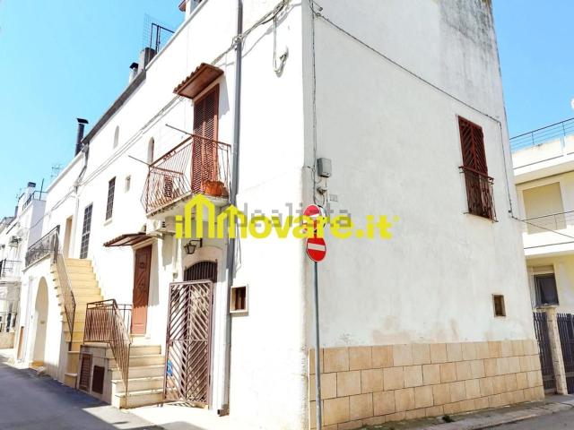 Appartamento in vendita di 104 m² in Via Cesare Battisti, 48