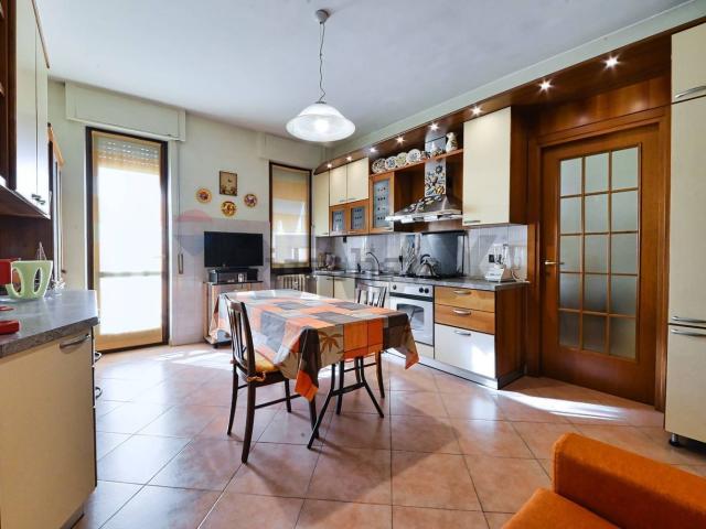 Appartamento in vendita di 104 m² in Via Cesare Battisti, 4