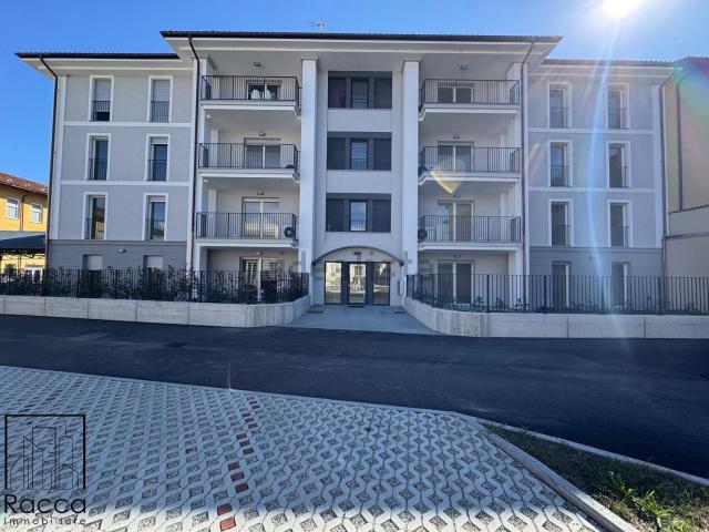 Appartamento in vendita di 104 m² in Via Cesare Battisti