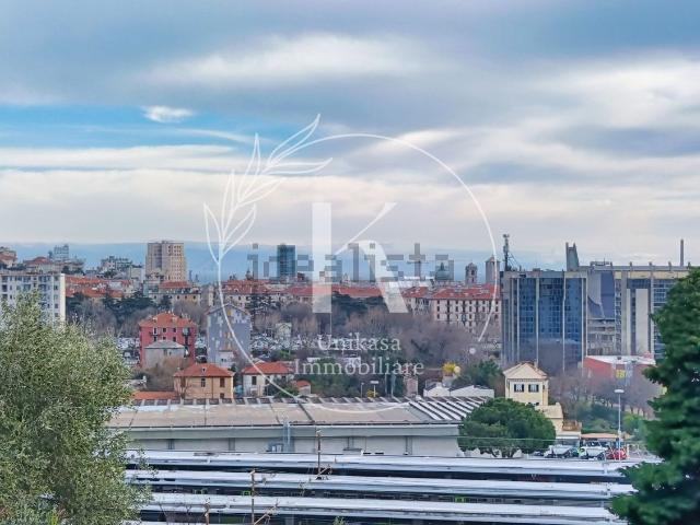 Appartamento in vendita di 104 m² in Via Clelia Corradini