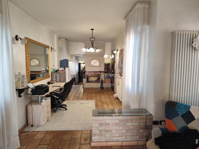 Appartamento in vendita di 104 m² in Via Cristina Belgioioso