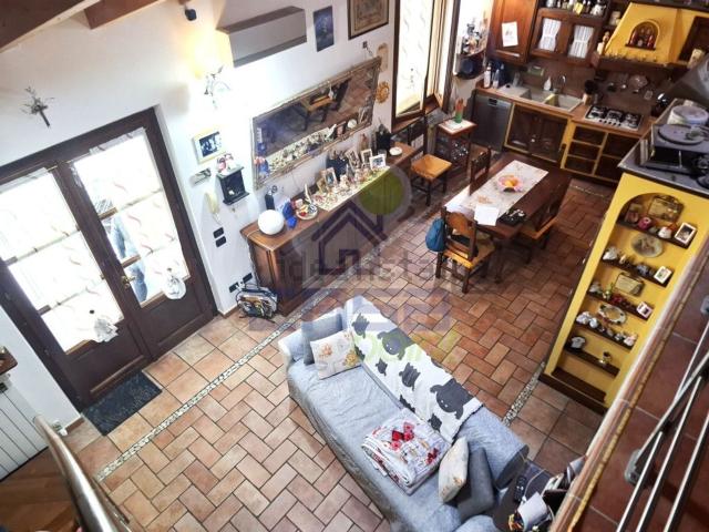 Appartamento in vendita di 104 m² in Via Crocina