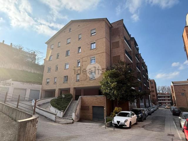 Appartamento in vendita di 104 m² in Via Alessandro Volta