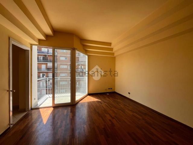 Appartamento in vendita di 104 m² in Via Attilio Ambrosini