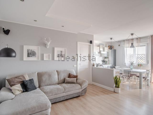 Appartamento in vendita di 104 m² in Via Gerardo, 2
