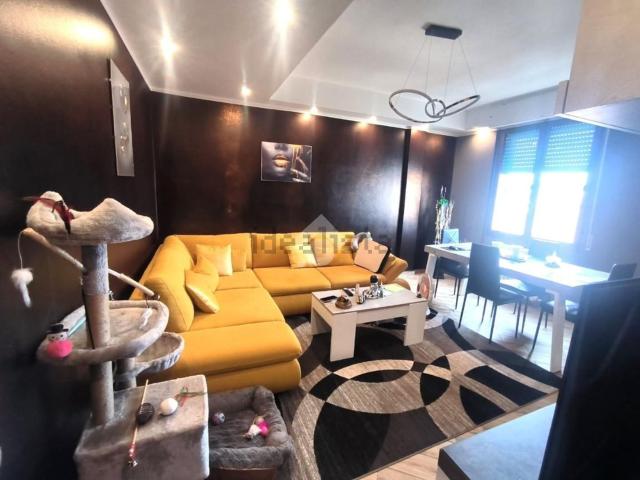 Appartamento in vendita di 104 m² in Via Giuseppe Biasi