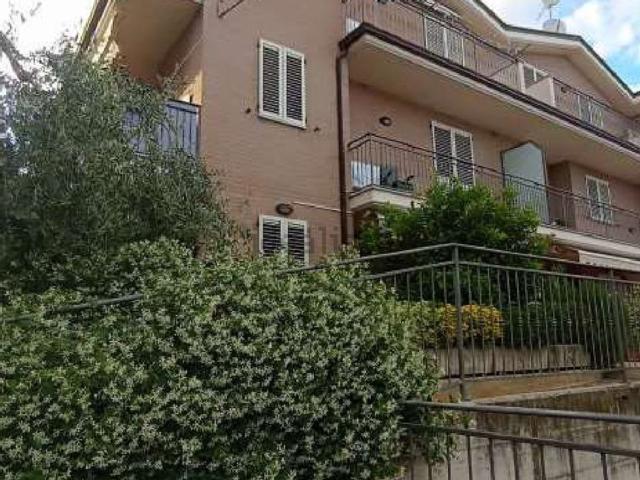 Appartamento in vendita di 104 m² in Via Giuseppe la Masa