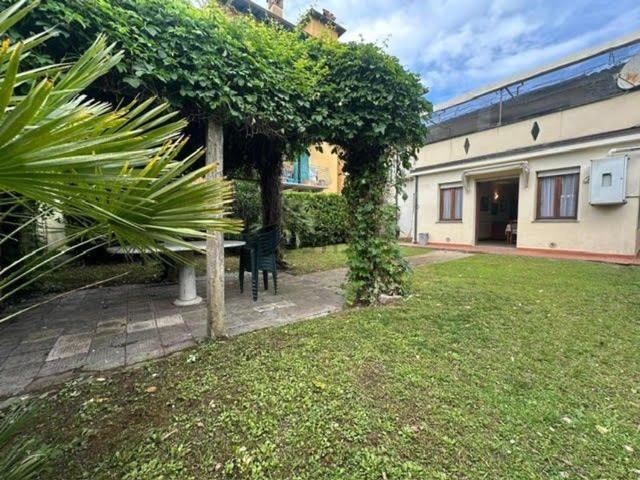Appartamento in vendita di 104 m² in Via Giosuè Carducci