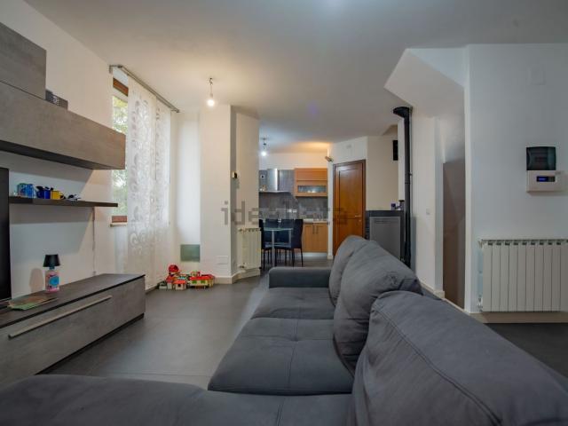 Appartamento in vendita di 104 m² in Via Grossetana