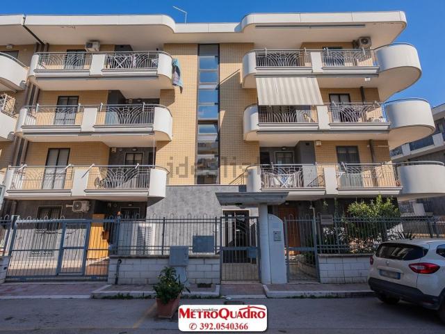 Appartamento in vendita di 104 m² in Via Donato Menichella, 11