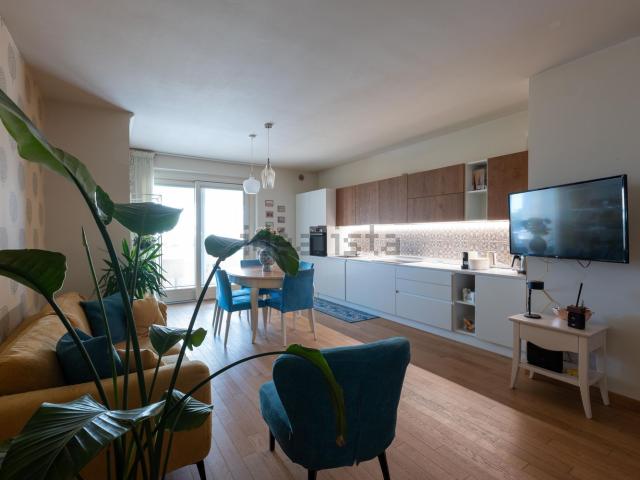 Appartamento in vendita di 104 m² in Via Dante Alighieri