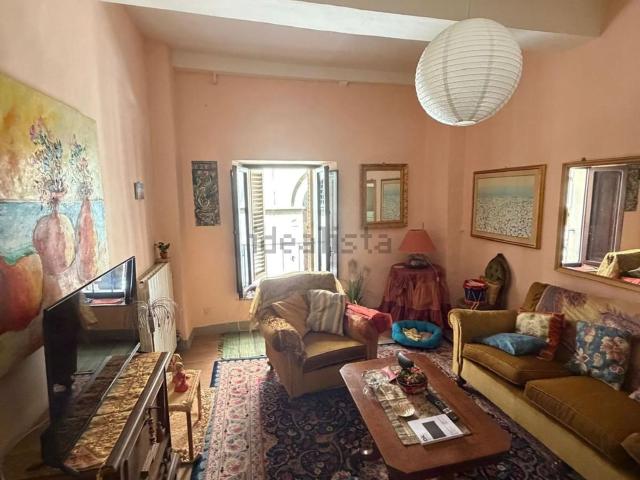 Appartamento in vendita di 104 m² in Via Fontebranda