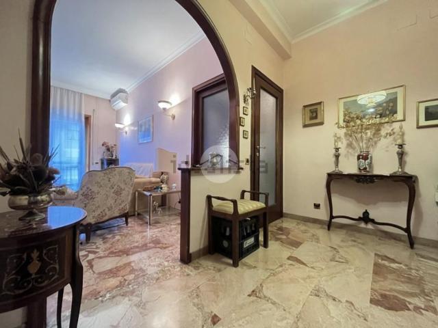 Appartamento in vendita di 104 m² in Via Fossato di Vico, 24
