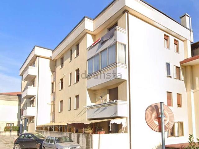 Appartamento in vendita di 104 m² in Via Feltrina Centro, 87