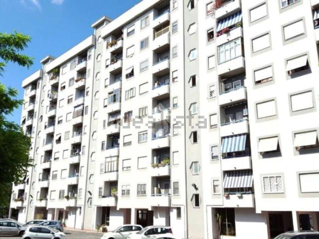 Appartamento in vendita di 104 m² in Via Filippo de Grenet, 26